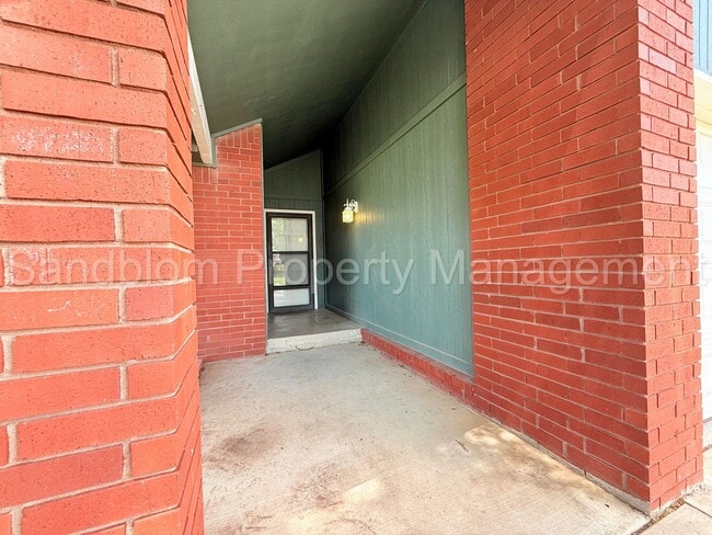 Photo - FOR LEASE | Broken Arrow - Union Schools | Available Now!