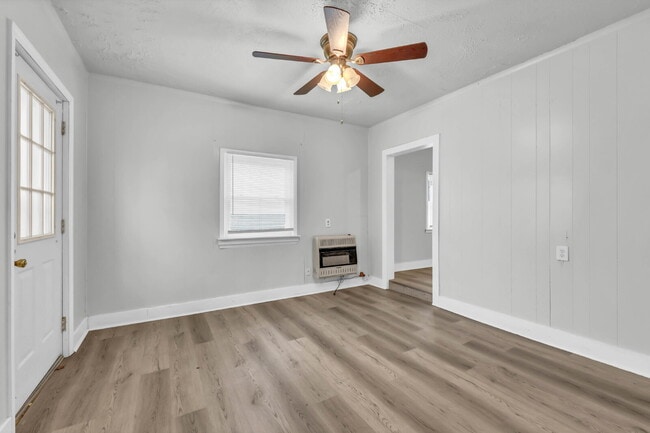 Photo - Charming 2-bedroom, 1-bath near downtown Clarksville!