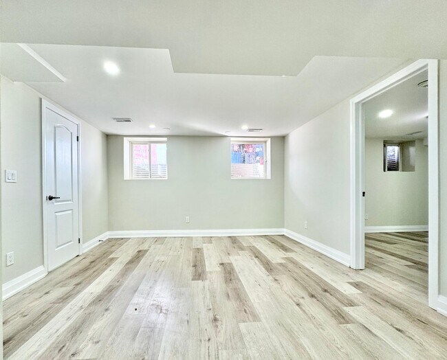 Photo - 12 Fernwood Crescent