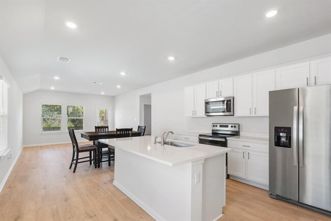 Photo - 177 Grey Slate Ave