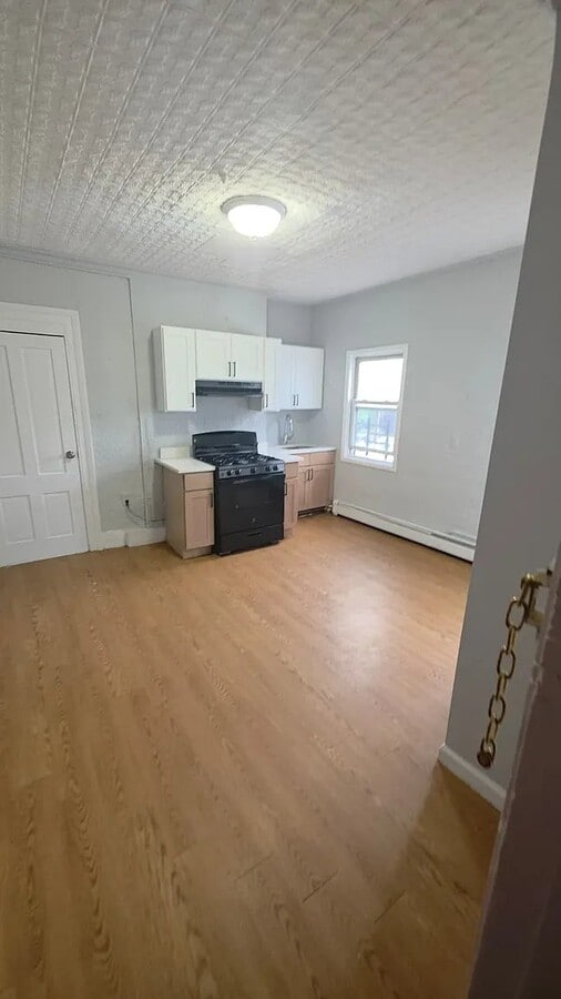 Photo - 301 Grand St Unit 2
