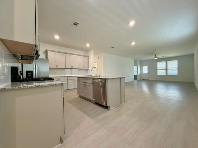 Photo - 15349 Dapple Blf Ln