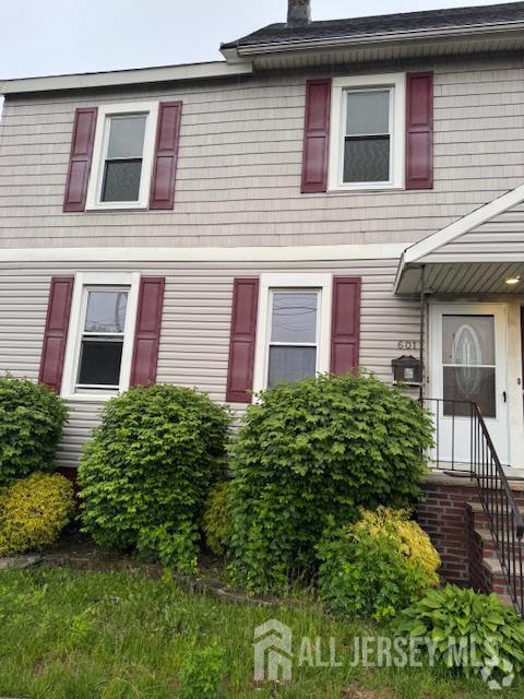 Building Photo - 601 Ridgeway Ave Rental