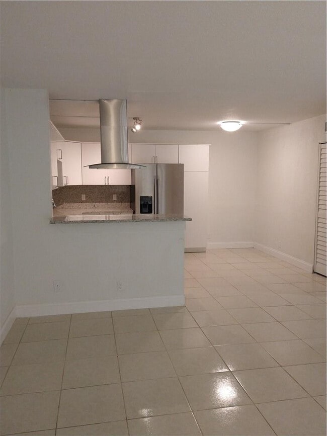 Building Photo - 3247 NW 104th Ave Unit 3247