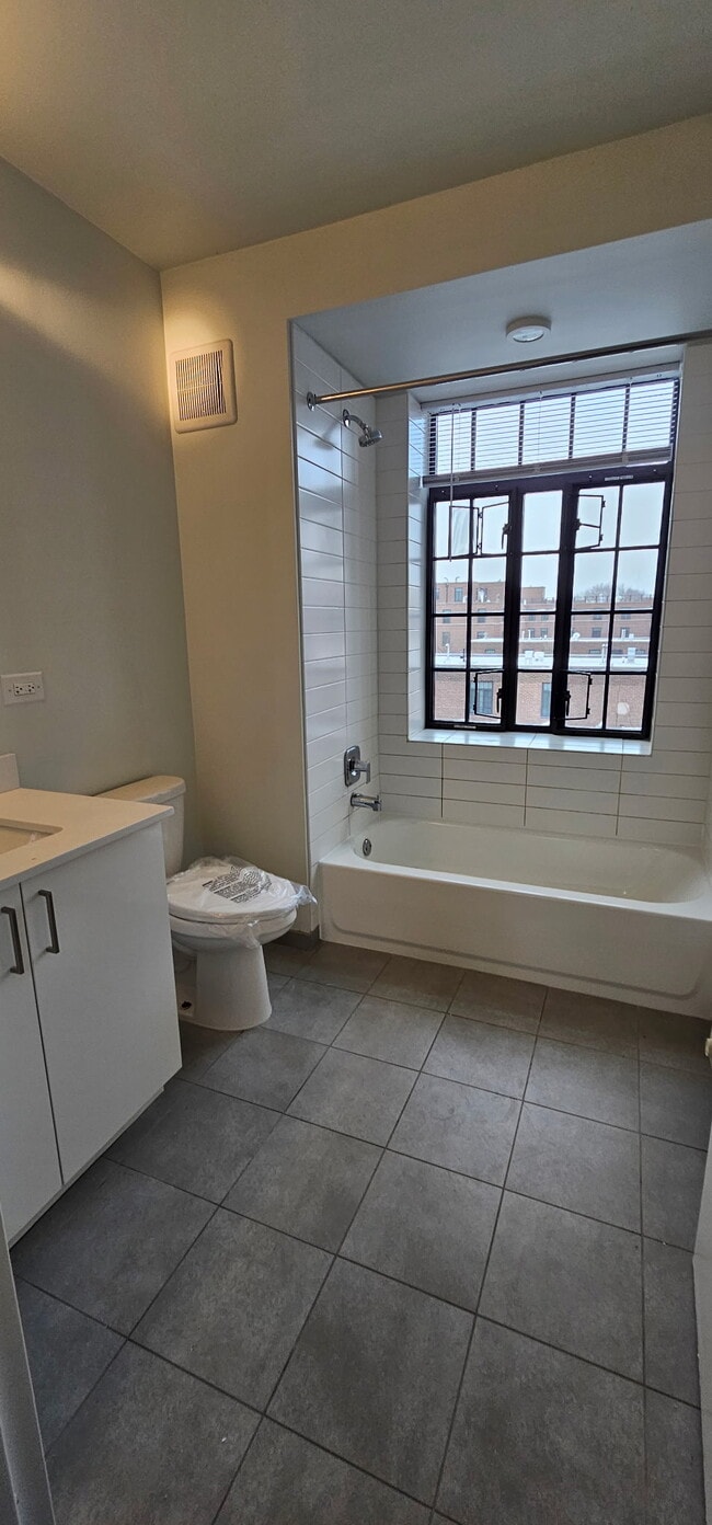 Photo - 2857 N Clybourn Ave Unit 2850-301