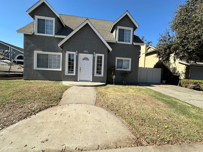 Building Photo - 1805 Chesapeake Ave Rental