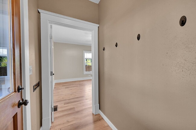 Photo - $1,750.00 - 2 Bedrooms, 1 Bathroom, Single...