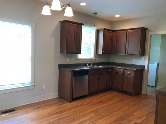 Photo - PRE-LEASING FOR AUGUST 2026!