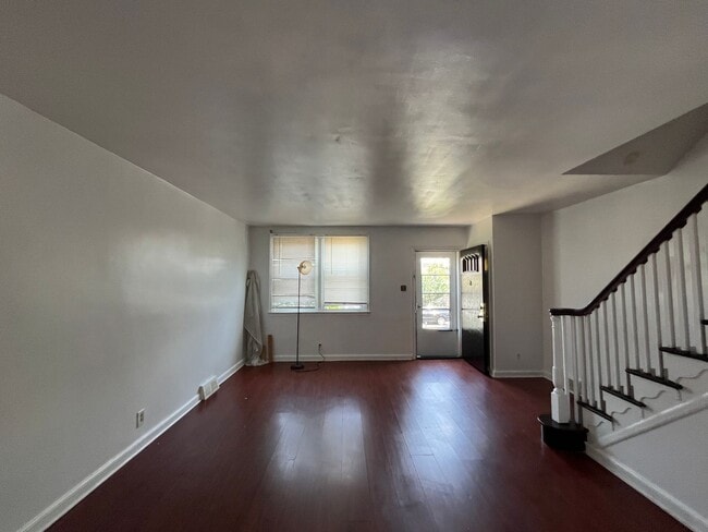 Photo - 2248 Disston St