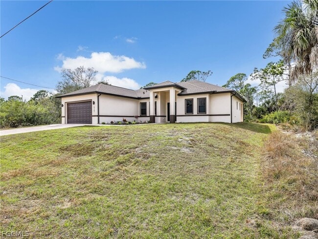 Photo - 6161 Feise St