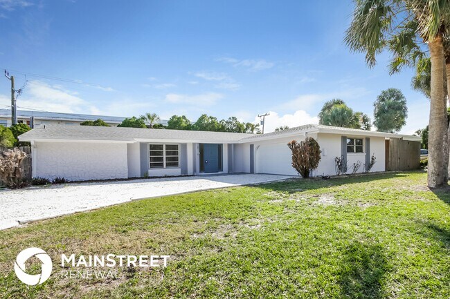 Photo - 2175 Gentian Rd