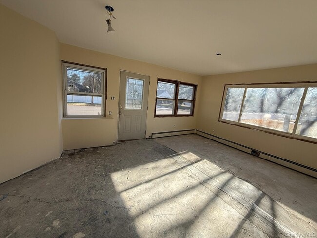 Photo - 24 Poplar Pl