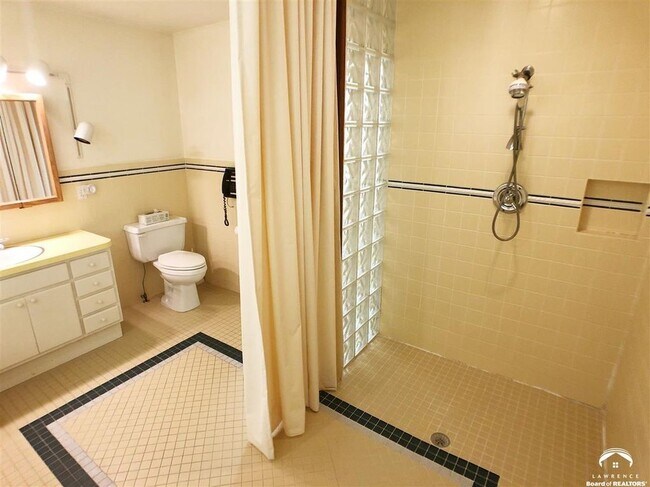 Photo - 1736 E 1029 Rd