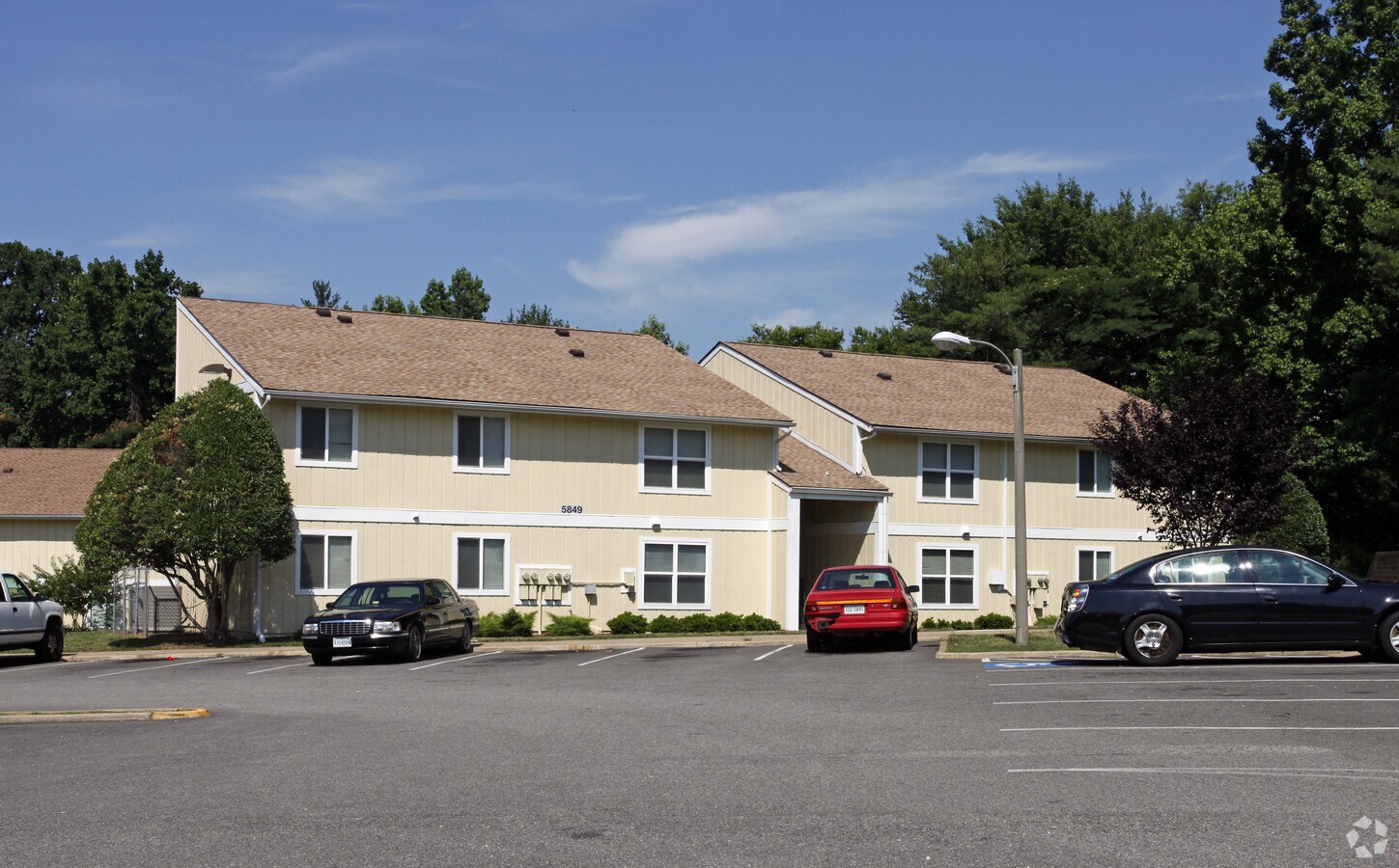 Photo - Chippenham Place