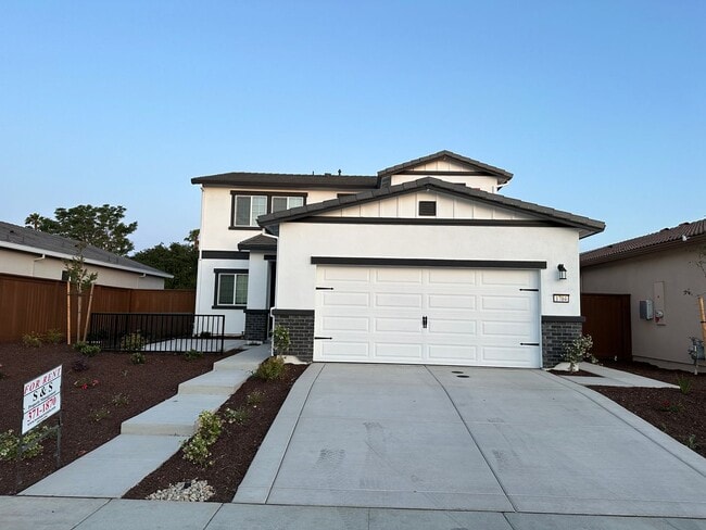 Building Photo - 1704 Bullock Dr