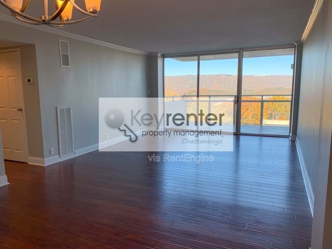 Building Photo - 1131 Stringers Ridge Rd Unit 6a