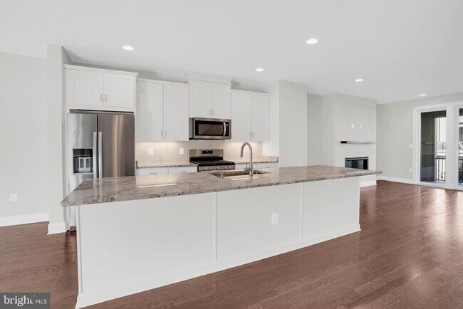 Photo - 22954 Sullivans Cove Sq