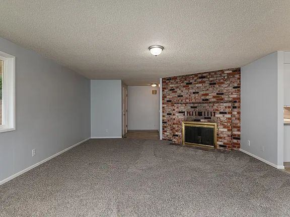 Photo - "Charming 3-Bedroom Scappoose Retreat with Cozy Fireplace & 2002 Sq Ft of Comfort!"