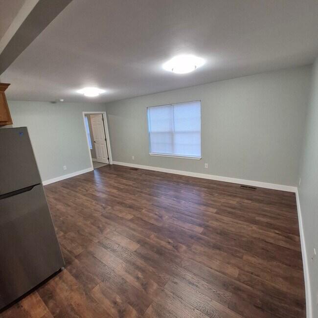 Photo - 25 Lyles Rd Unit D