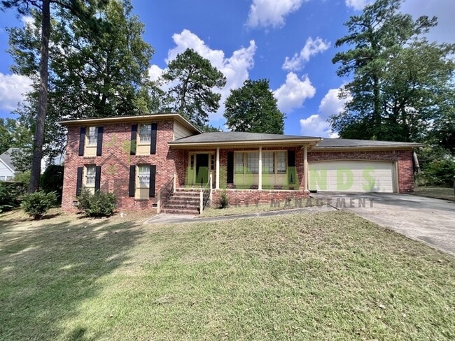 Photo - 300 Lydgate Dr