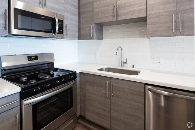1BR, 1.5BA