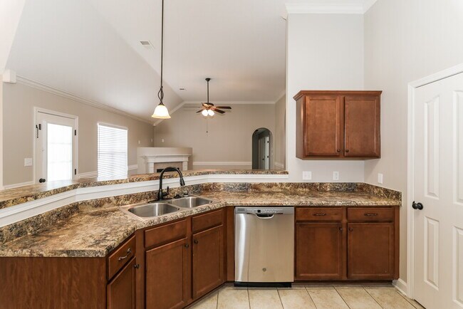 Photo - 8419 Pinnacle Dr