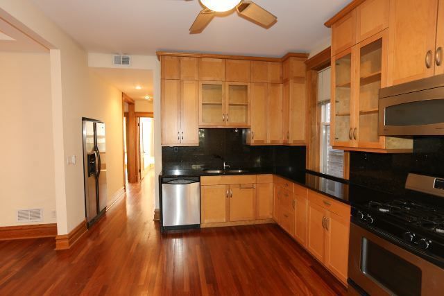 Photo - 835 N Rockwell St