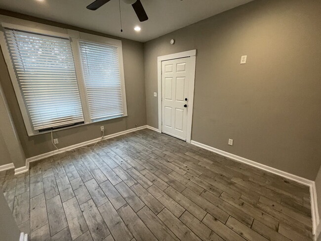 Photo - 204 E Dewey Pl Unit 5