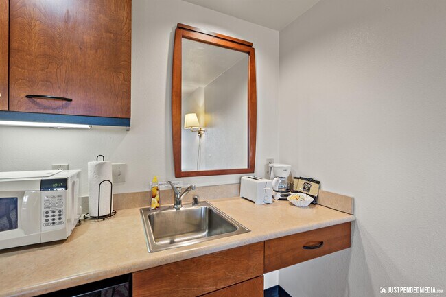 Photo - 505 W 2nd Ave