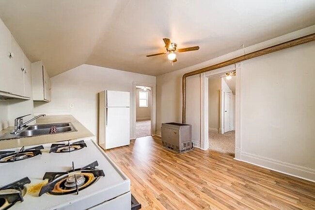 Photo - 629 Park Ave Unit Upper