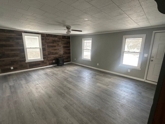Photo - 7347 Waldman Ave