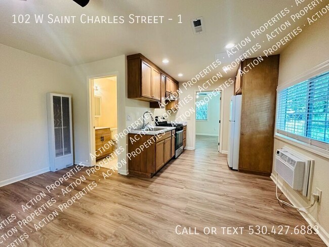 Photo - 102 W St Charles St Unit 1