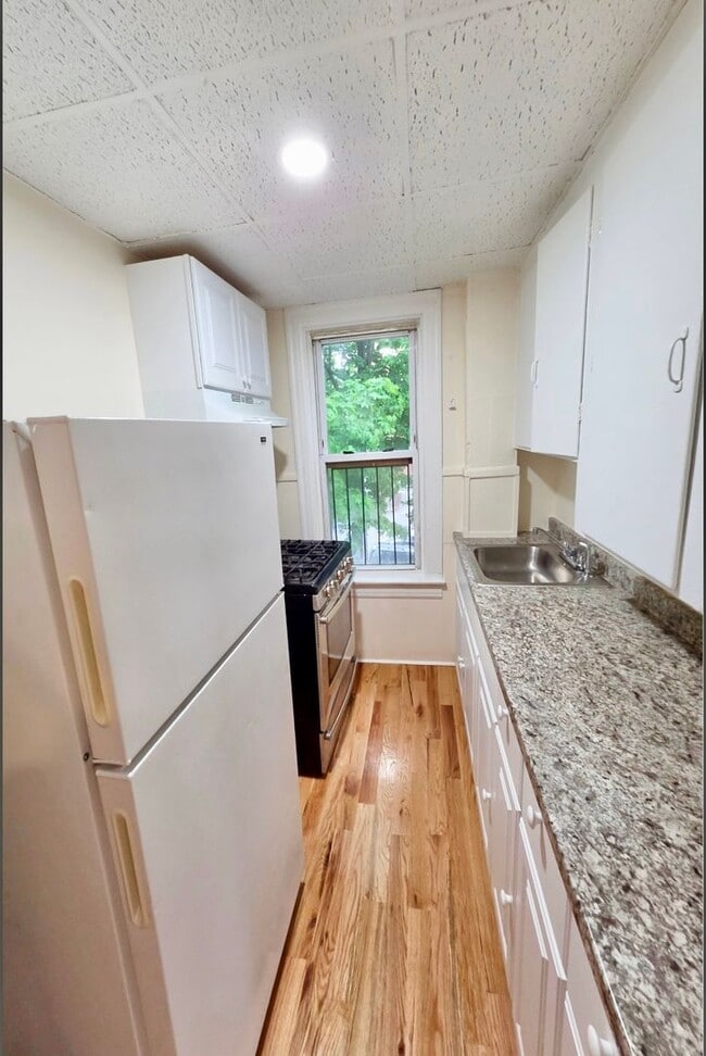 Photo - 47 Montgomery St Unit #2R