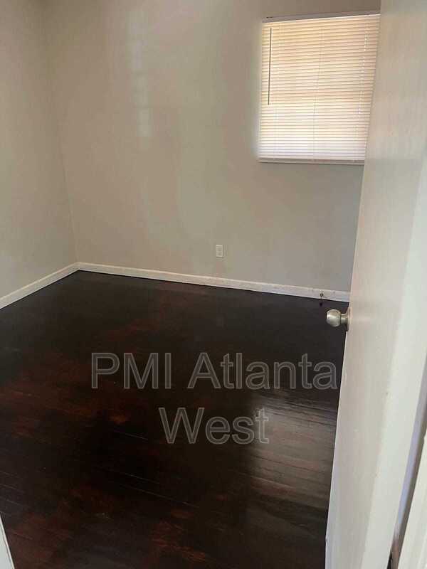 Photo - 6480 Raymond Dr