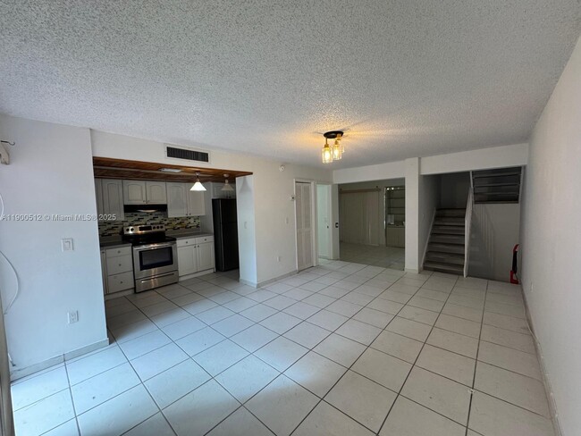 Photo - 9155 Fontainebleau Blvd
