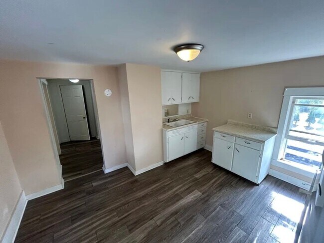 Photo - 306 Humboldt Ave Unit Upper