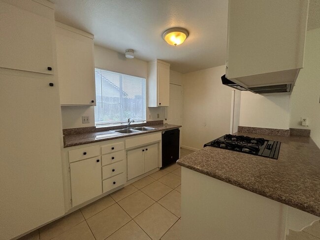 Photo - Lovely 3-Bedroom, 2-Bath Home with Spacious Backyard