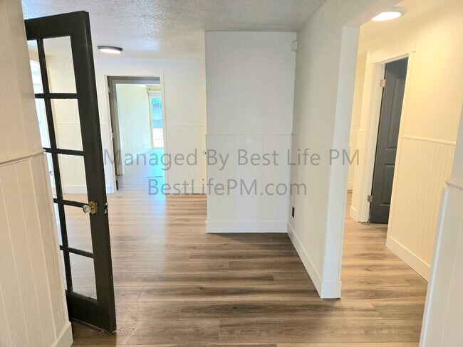 Photo - 150 Narain Ct