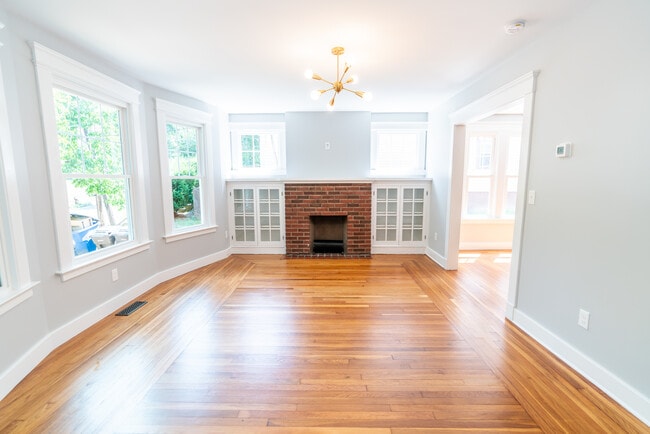 Building Photo - 60 Starr St Unit 1