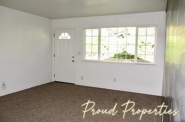 Photo - 2746 Tunnel St