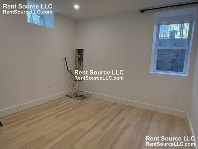 Photo - 52 Cotting St Unit B