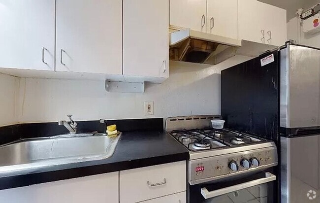 Building Photo - YORK AVENUE Rental