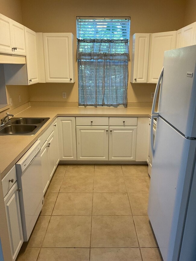 Photo - Great Condo in the NW