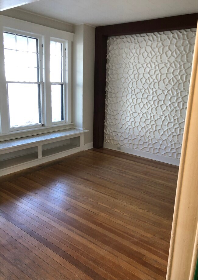 Photo - 255 Manning Blvd Unidad 1