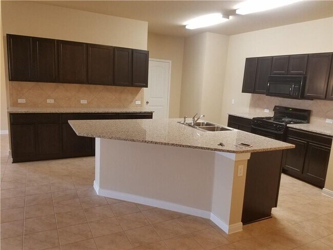 Photo - Meadows at Kyle - Beautiful 1 story - A steal at $1900