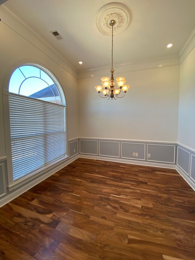 Photo - 141 Addington Dr