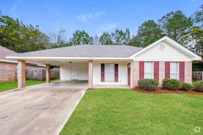 Building Photo - 1944 Twin Pine Dr Rental