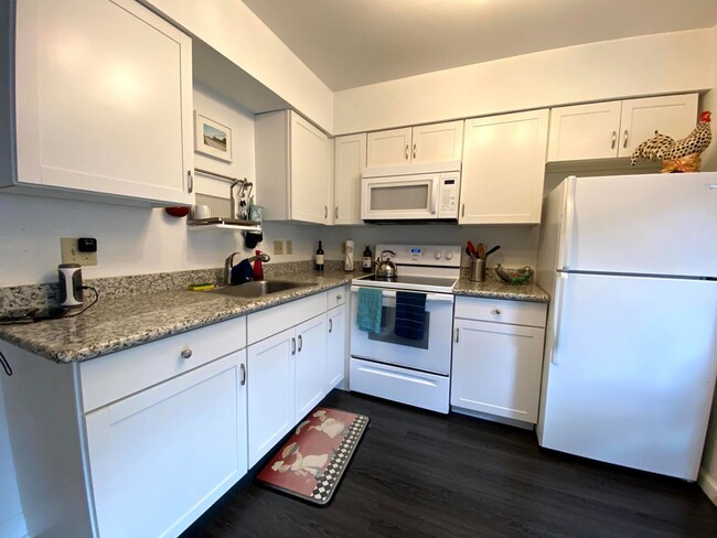 Photo - 3271 Niagara Square