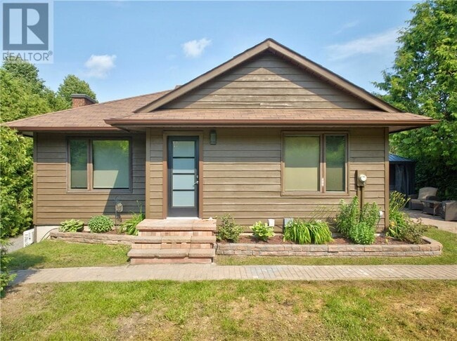 Photo - 3906 Edward Dr