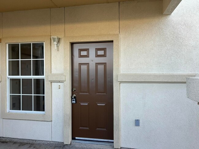 Photo - 2115 Cross St Unidad 2